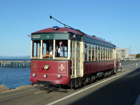 The Amazing Waterfront Trolley Ride You Can Only Take In Oregon