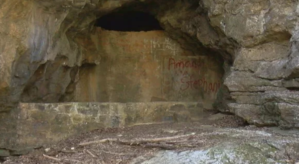 This Intriguing Cave Is Actually The Oldest School In Arkansas