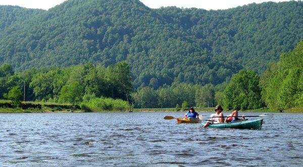 This Kayak Trail In West Virginia Is Unlike Any Trail You’ve Ever Followed