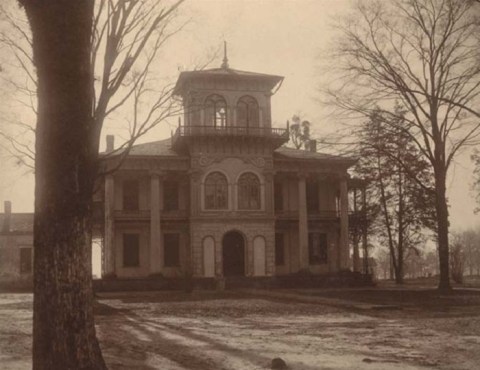This Alabama House Is Among The Most Haunted Places In America