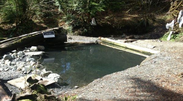 Everyone in Washington Must Visit This Epic Natural Spring As Soon As Possible