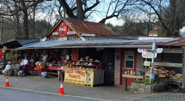 The Historic Roadside Snack Shop In Georgia That Will Offer You a Dose of Nostalgia