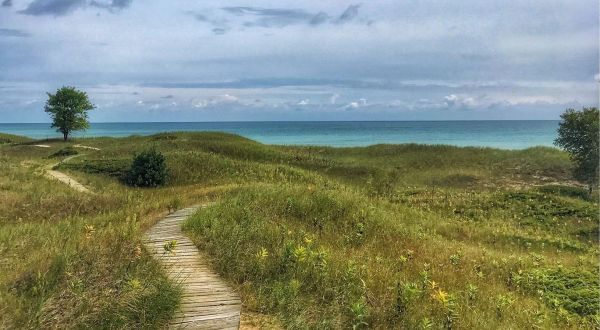 This Easy Hike Proves That Milwaukee Is Home To Unrivaled Beauty