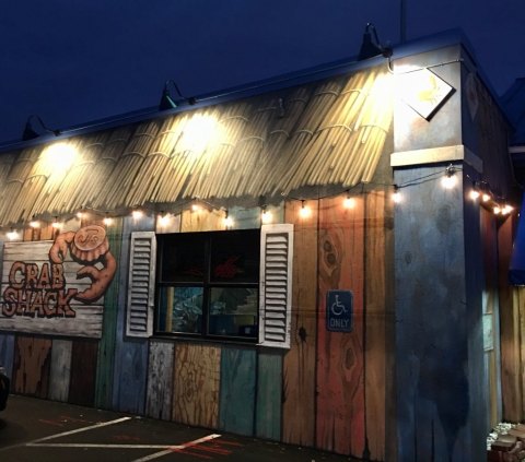 The One Funky Crab Shack In Connecticut You Won't Find At The Beach