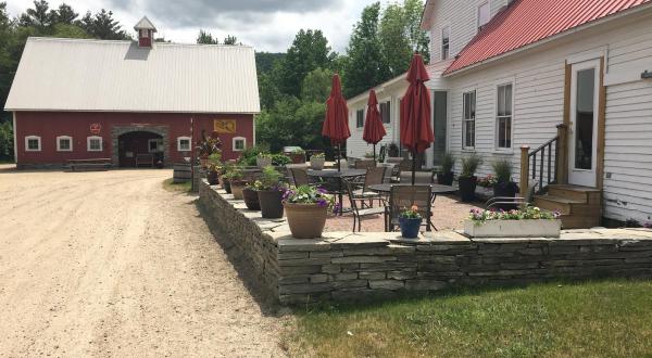 This Delicious Restaurant In New Hampshire On A Rural Country Road Is A Hidden Culinary Gem