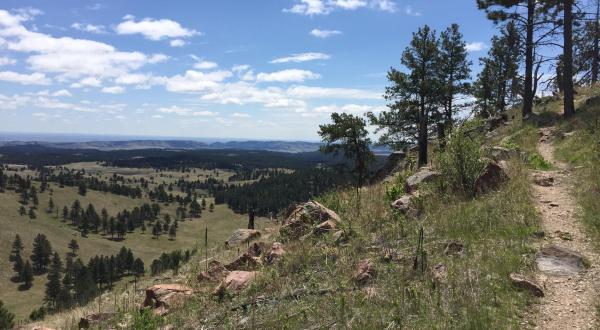 This Short 1-Mile Hike In South Dakota Has The Most Breathtaking Views
