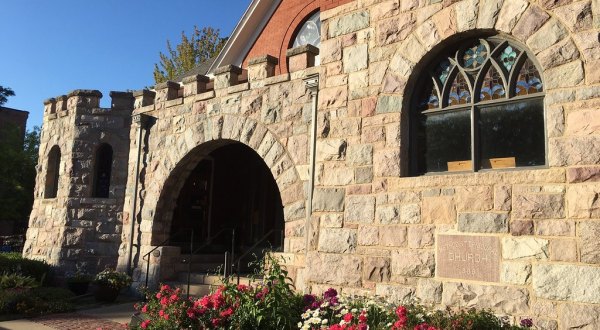 This Restaurant In Michigan Used To Be A Church And You’ll Want To Visit