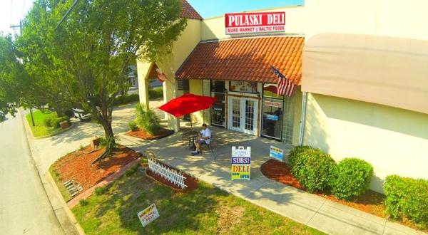 This Tiny Shop In South Carolina Serves A Sausage Sandwich To Die For