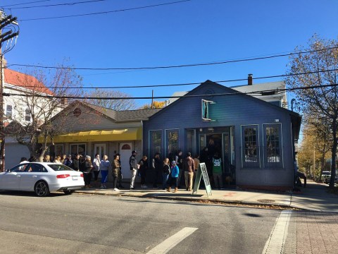 People Line Up Down The Block For This One Donut Shop In Rhode Island