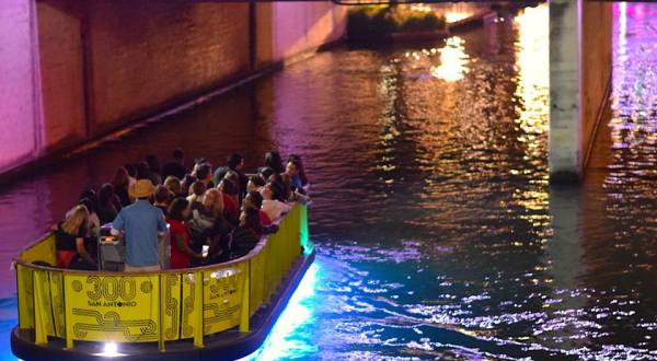 Experience The Best Of The River Walk On This Boat Tour In Texas