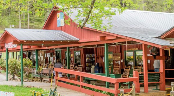 This Restaurant Way Out In The North Carolina Countryside Has The Best Doggone Food You’ve Tried In Ages