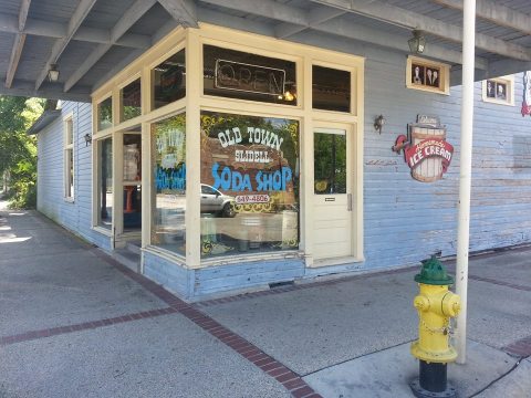 This Old Fashioned Soda Shop In Louisiana Will Transport You Back In Time