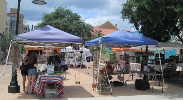 The Awesome Outdoor Art Market In Austin That’s Full Of Unique Treasures