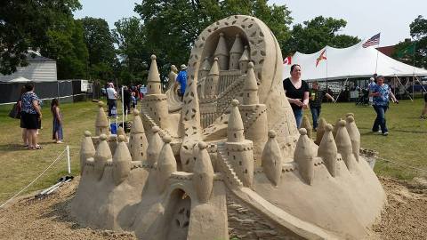 You Won’t Want To Miss This Epic Sandcastle Festival On The Michigan Coast