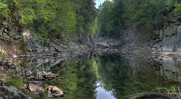 5 Little Known Canyons That Will Show You A Side Of Massachusetts You’ve Never Seen Before