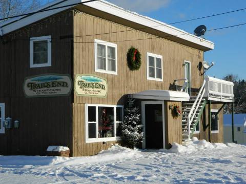 The Maine Steakhouse In The Middle Of Nowhere That’s One Of The Best On Earth