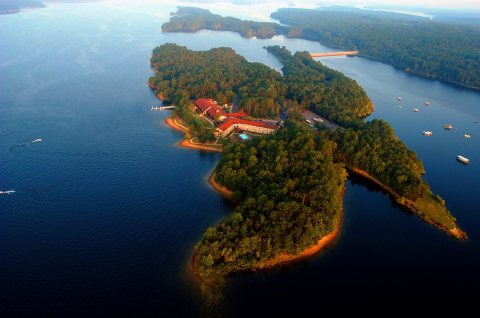 Arkansas' Only Island Resort Needs To Be On Your Bucket List