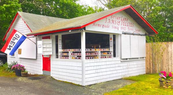 This Roadside Jam Cottage In Massachusetts Is The Perfect Stop For A Sweet Treat