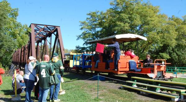 A Trip Across This Restored Railroad In Ohio Will Take You Back In Time