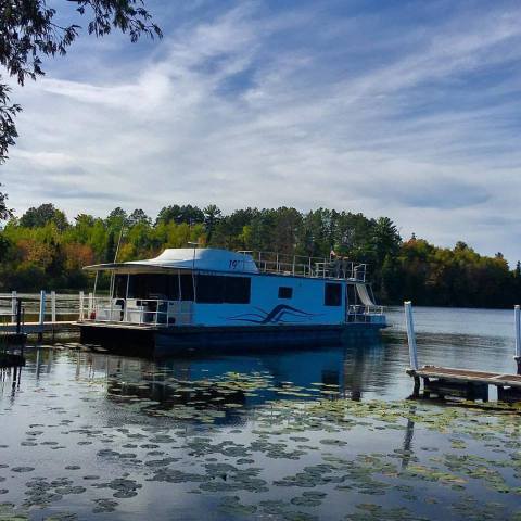 Get Away From It All With A Stay In These Incredible Minnesota Houseboats