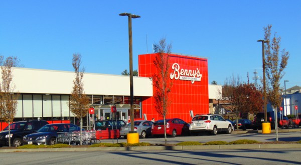 9 Stores That Anyone Who Grew Up In Rhode Island Will Undoubtedly Remember