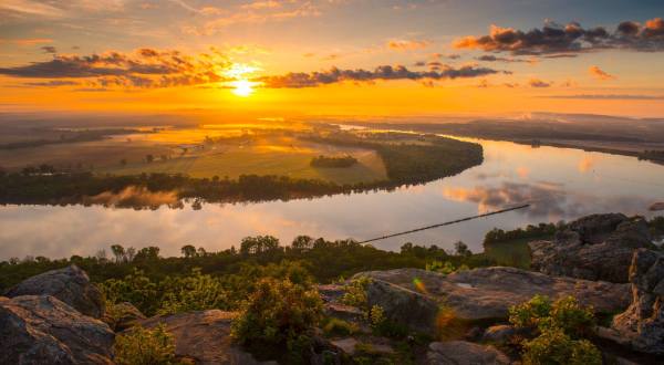 The Oldest State Park In Arkansas Is A Must-Visit