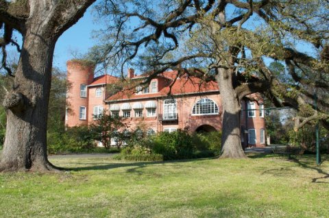 This Louisiana Castle Hiding In Plain Sight Is What Fairytales Are Made Of