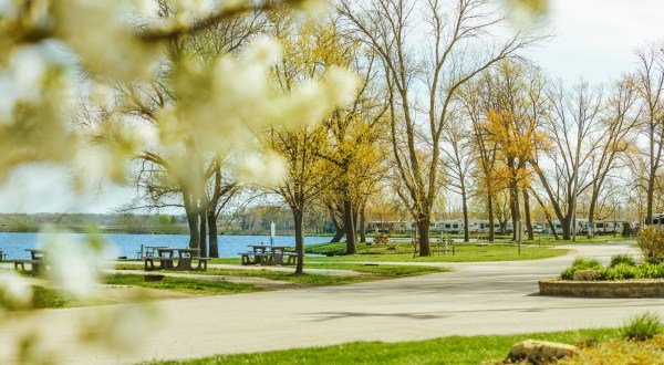 10 Camping Resorts In Illinois You’ll Never Want To Leave