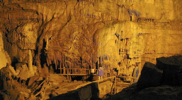There’s An Underground Kingdom Hiding In West Virginia You Have To See To Believe