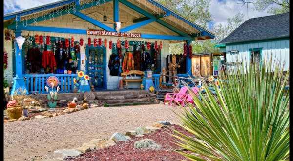 The Tiny Town In New Mexico That’s Absolute Heaven If You Love Antiquing