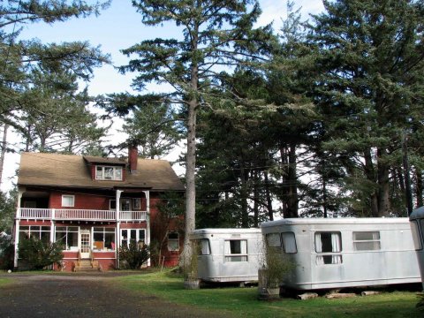 The Quirky Motel In Washington You Never Knew You Needed To Stay At