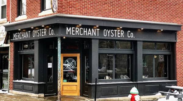 The Nautical-Themed Restaurant In Pittsburgh Where Dining Is A Blast