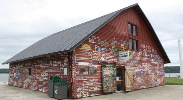 Visit These 13 Artsy Towns In Wisconsin For A Whimsical Day Trip