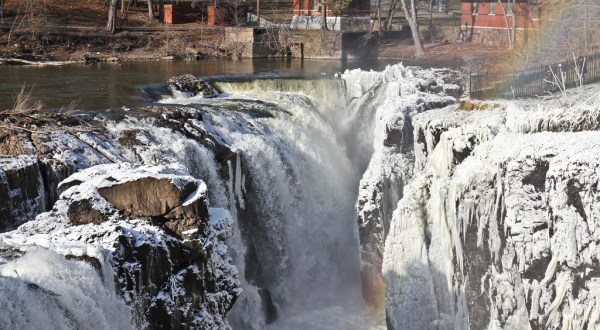 Everyone In New Jersey Must Visit This Epic Waterfall As Soon As Possible