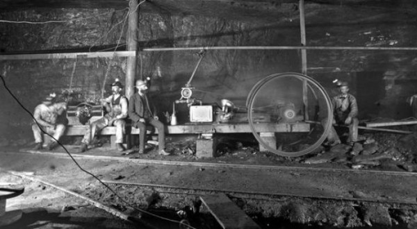 The Horrifying Mine Explosion That Haunts Kansans To This Day