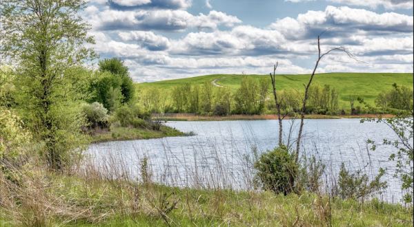 12 Gorgeous Hidden Lakes In Illinois You’ll Want To Visit Time And Time Again