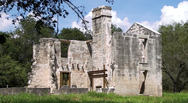 Most People Don’t Know About These Strange Ruins Hiding In Austin