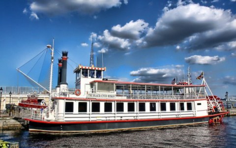 Spend A Perfect Day On This Old-Fashioned Paddle Boat Cruise In Maryland