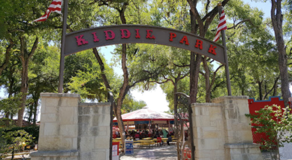 A Trip To The Oldest Amusement Park In Near Austin Will Make You Feel Nostalgic