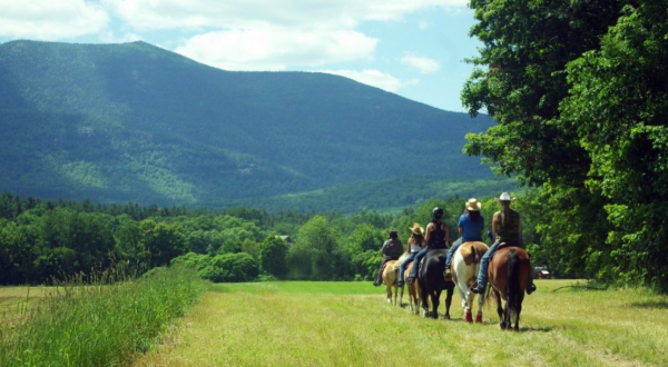 Your Whole Family Will Love This Horseback Riding Adventure In New Hampshire