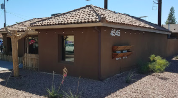 This Unassuming Restaurant In Arizona Serves Mouthwatering Meals To Die For