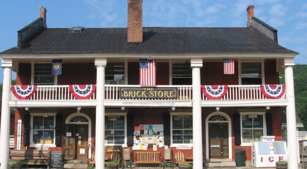 The Oldest General Store In America Is Right Here In New Hampshire And You Have to Visit