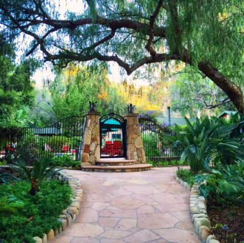 The Dreamy Retreat In Southern California That Will Make You Feel Like You're In A Fairytale