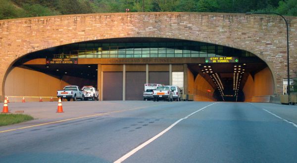 The Longest Tunnel In Tennessee Has A Truly Fascinating Backstory