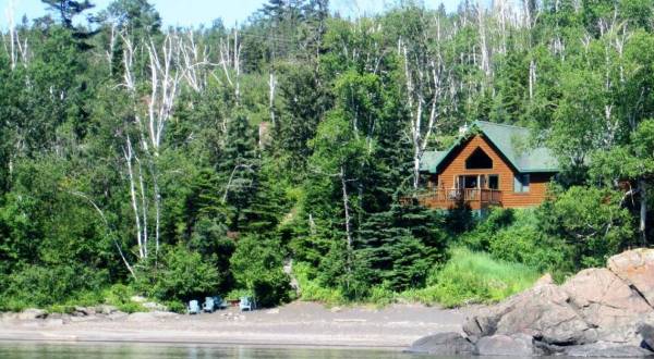 This Dreamy Minnesota Cabin Has Its Own Private Beach And You’ll Never Want To Leave