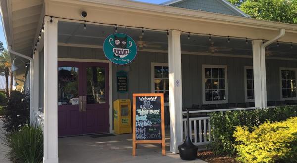 Visit This Quaint Cafe In Alabama For An Unforgettable Experience