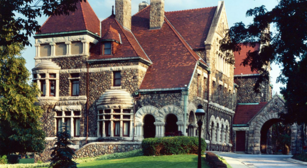 This Enchanting Indiana Castle Has An Amazing Restaurant Hiding Inside