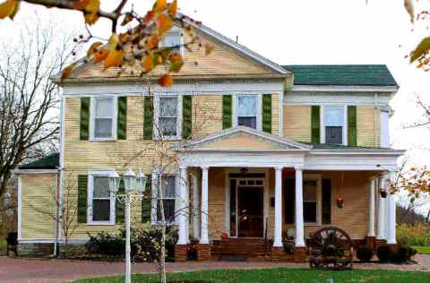 The Hidden B&B In Cincinnati That Was Once A Stop On The Underground Railroad