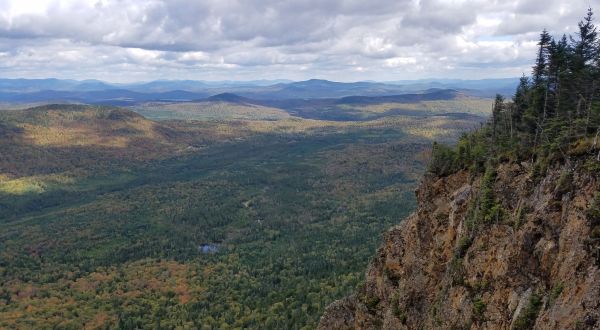 A Hike Up This Overlooked Trail Will Give You Amazing New Hampshire Views