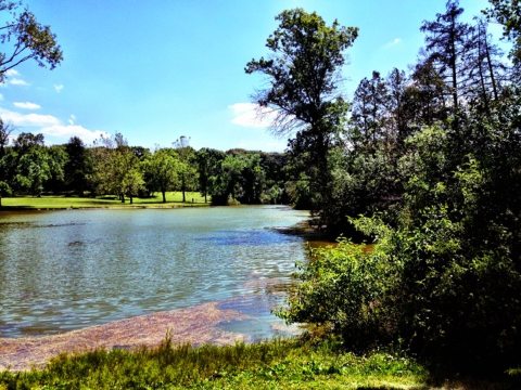 This Quaint Little Trail Is The Shortest And Sweetest Hike In Milwaukee